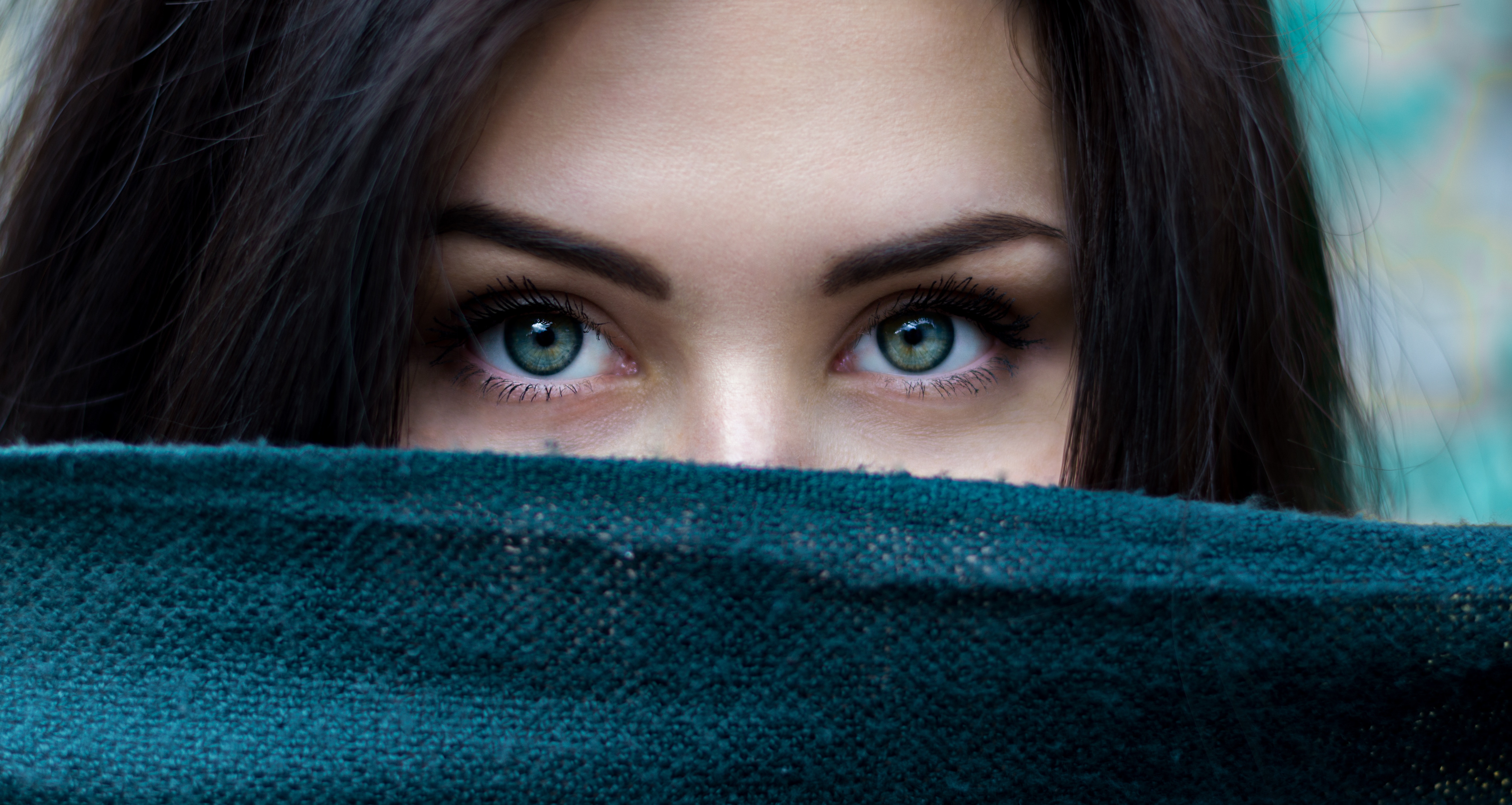 kobieta z zielonymi oczami 